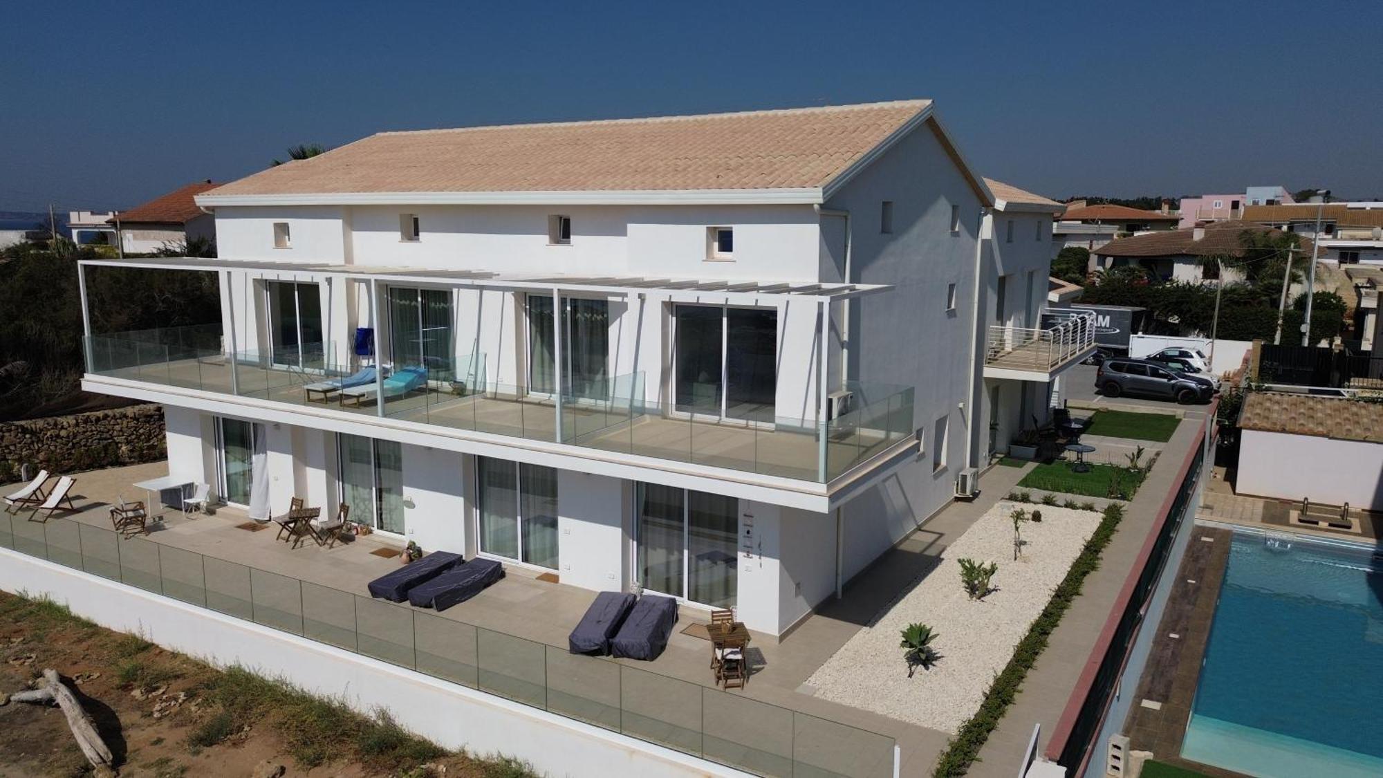 Astro Apartments With Direct Access On The Sea Of Noto Heritage Of Unesco מראה חיצוני תמונה