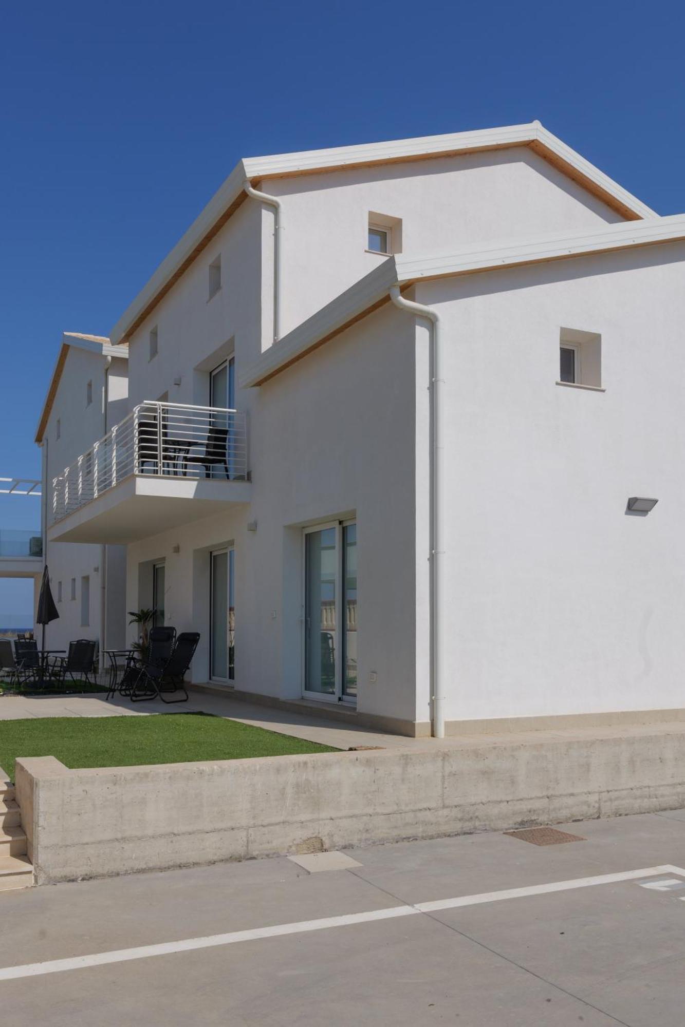 Astro Apartments With Direct Access On The Sea Of Noto Heritage Of Unesco מראה חיצוני תמונה