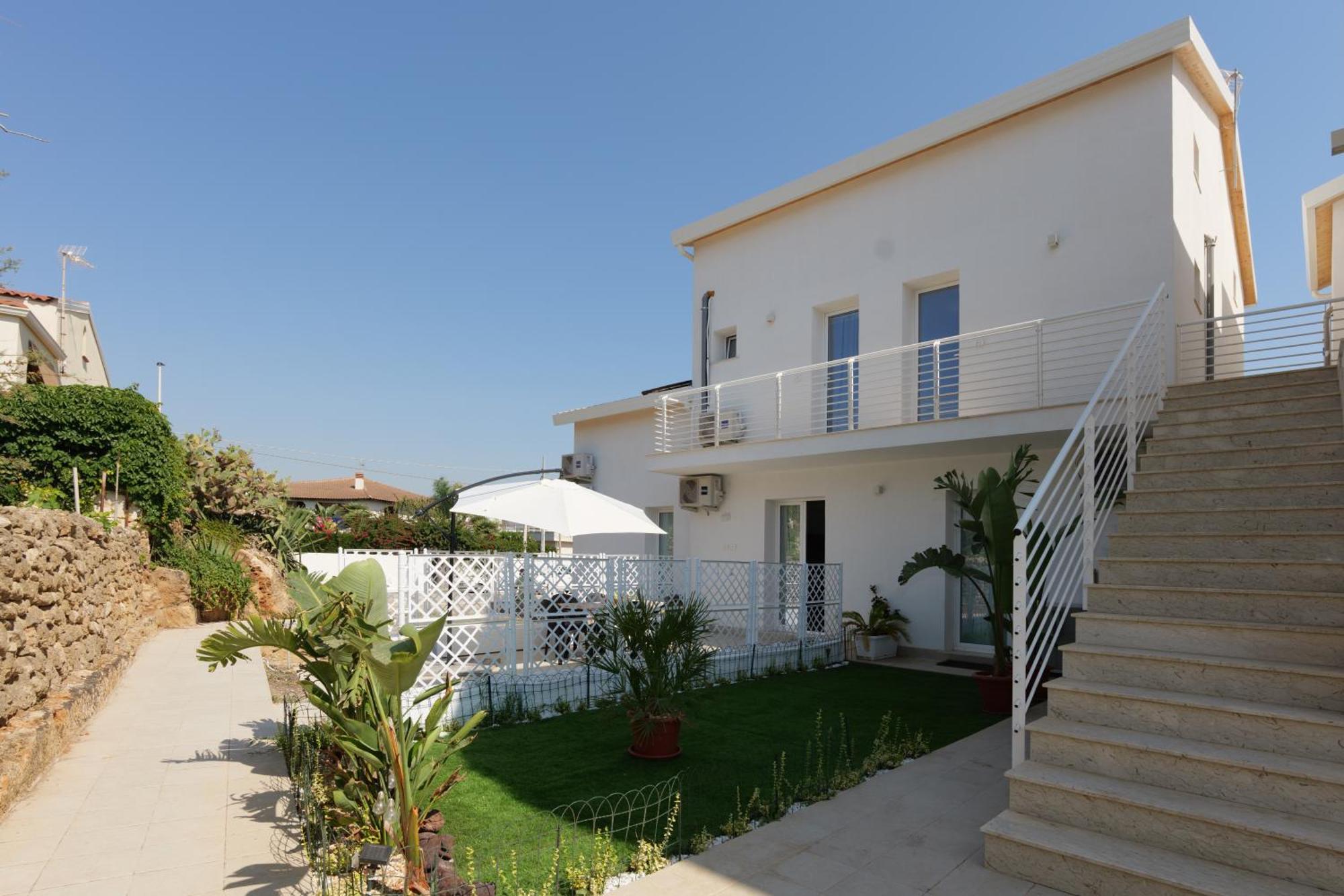 Astro Apartments With Direct Access On The Sea Of Noto Heritage Of Unesco מראה חיצוני תמונה